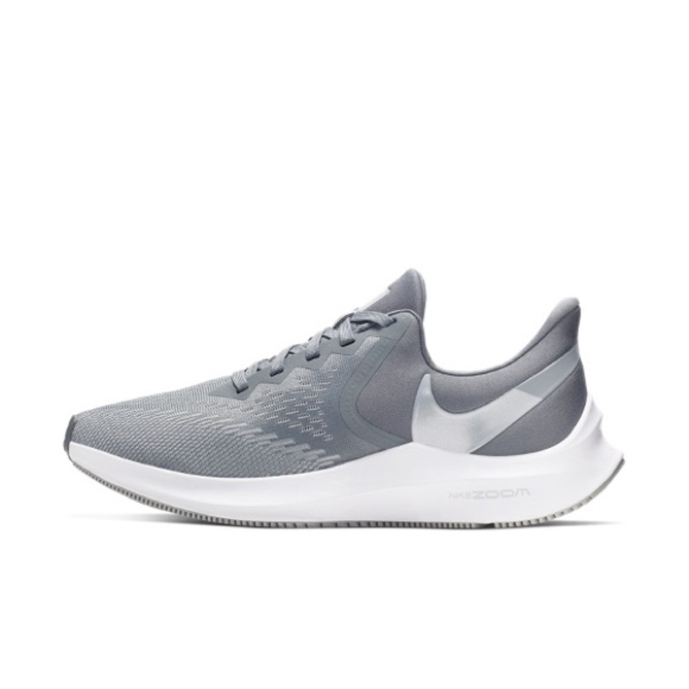 Size 9 Nike Air Zoom Winflo Womens running shoe